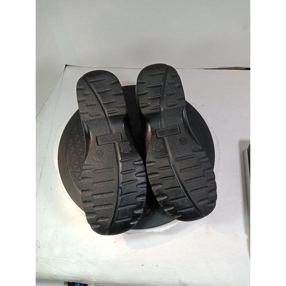 PREDICTIONS Brown Leather Slip On Casual Shoes Womens Size 6.5 - Picture 10 of 14